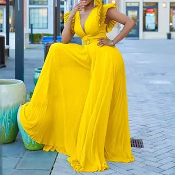 Стильный женский комбинезон больших размеров с поясом и глубоким V-образным вырезом S красный