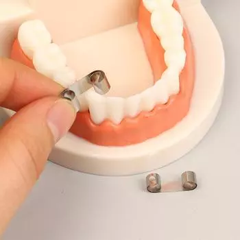 Стоматологическая матрица для защиты соседних зубов Автоклавируемые секционные контурные матрицы Матрицы перегородчатого типа Стоматологические инструменты Материалы 4mm