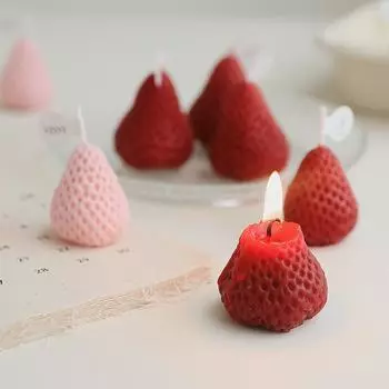 Strawberry Aromatherapy Candle Birthday Gift Handmade Soybean Candle Cake Decoration Imitation Strawberry Candle Ornament