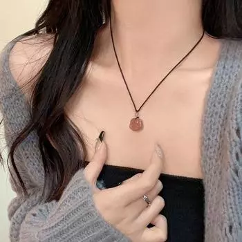 Strawberry Quartz Pendant Women s Fancy Sweater Chain Cat s Paw Strawberry Crystal Cat s Claw Necklace