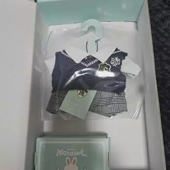 Stray Kids Magic School Flash Outfit Leavitt Reno