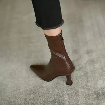 Strong push! Huge comfortable! Autumn and winter high heel elastic pointed short boots female ins Internet celebrity thin boots and ankle socks boots 34 чёрный