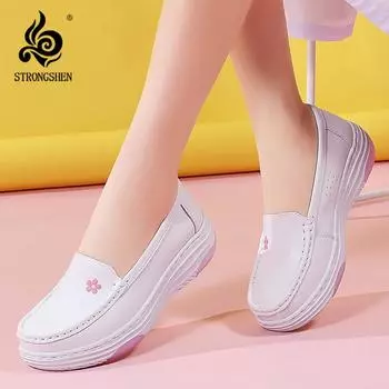 STRONGSHEN Новые женские туфли медсестры на плоской подошве из кожи, повседневные белые мокасины на танкетке с мягкой подошвой, удобные открытые рабочие туфли 35