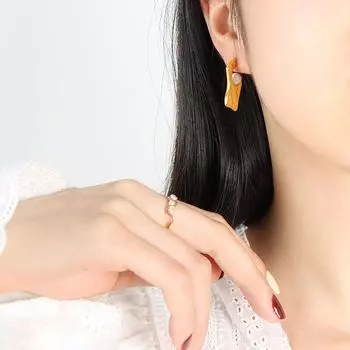 Style Fashion Tag Glass Bead Necklace Fashion Versatile Niche Earrings Jewelry Set