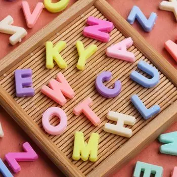 Stylish 20pcs DIY Acrylic Letter Loose Beads Gift Accessories for Home Decor Oversized Accessories