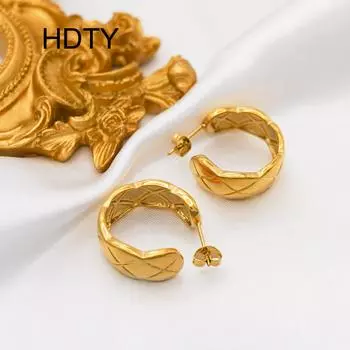 Stylish, simple and atmospheric high-end C-shaped titanium steel earrings plated with 18k gold geometric rhombus trend earrings золотой