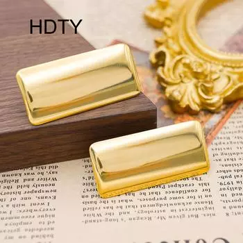 Stylish, simple and personalized design exaggerated square glossy earrings, summer high-end titanium steel earrings do not fade золотой
