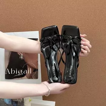 Stylish, simple and versatile thick heel with sandals women s summer new square head thick heel cool slippers 35