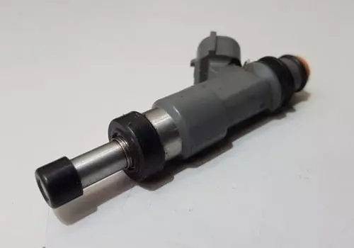 Subaru 16611AA870 B15 Legacy Injector sub assy OEM Genuine Car Parts Japan