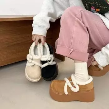 Замшевые женские меховые зимние сапоги, новые зимние теплые туфли 2025 года, дизайнерские короткие плюшевые хлопковые сапоги с пряжкой, тапочки-мюли на платформе 35 чёрный