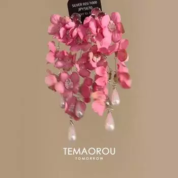 Suitable for Square and round Face Summer Pink Beautiful Flowers Earrings for Women 2025 New Arrival Earrings Exaggerated Vacation Style Ear Rings Pair of pink exaggerated flower earrings