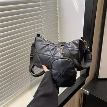 Сумка 2024 года, летняя новая модная тенденция, маленькая квадратная сумка, модная простая сумка-мессенджер, простая модная сумка для поездок на работу чёрный