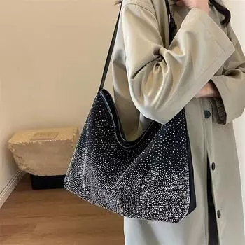 Сумка большой вместимости Женская сумка-тоут с заклепками Сумка на плечо