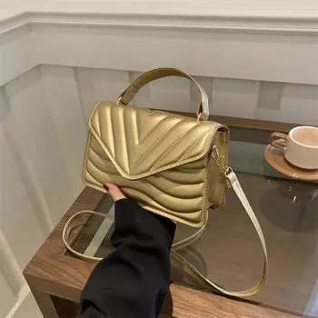 Сумка-цепочка Wave женская 2024 новая вышитая нитью алмазная модная сумка через плечо ins маленькая квадратная женская сумка tide чёрный