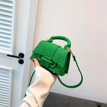 Сумка через плечо 2024 года, новая сумка, женская мода, корейская версия, маленькая квадратная сумка, повседневная простая сумка через плечо, нишевая женская сумка чёрный