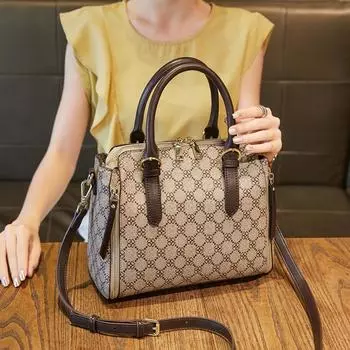 Сумка через плечо Carlo Daisy в стиле ретро - большая вместительная контрастная цветная сумка для мам коричневый