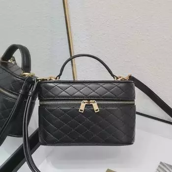 Сумка через плечо из коровьей кожи в форме ромба 2024 года: Высококачественная маленькая квадратная косметичка и сумка для обеда 18cm x 11cm x 6.5cm чёрный/золотой