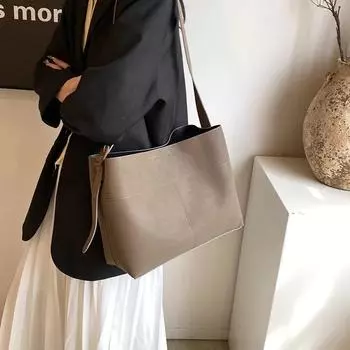 Сумка через плечо из матового полиуретана для женщин, квадратная, роскошная, вместительная, простая, дизайнерская, модная сумка