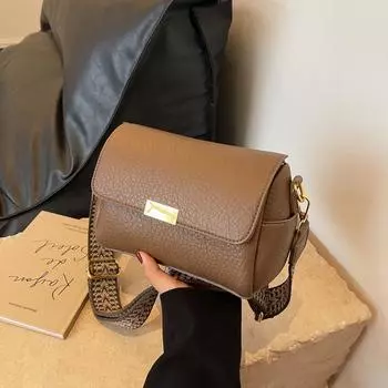 Сумка через плечо Minority design 2025, новая летняя женская сумка через плечо Joker с широким ремнем, модная маленькая квадратная сумка чёрный