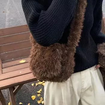 Сумка через плечо с клапаном, женские сумки через плечо, зимняя новая тенденция 2024 года, маленькие дизайнерские мягкие теплые плюшевые сумки бежевый