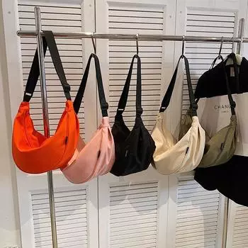 Сумка через плечо женская 2024 новая модная сумка-пельмень легкая маленькая сумка-портфель подмышечная сумка простая сумка через плечо из ткани Оксфорд чёрный