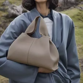 Сумка Cloud Dumpling женская дизайнерская сумка 2025 новая популярная сумка известный бренд сумка через плечо серый