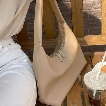 Сумка цвета молочного чая для женщин, ездящих на работу, большая вместимость, одно плечо, подмышечная сумка, летняя корейская ретро-сумка из мягкой кожи коричневый