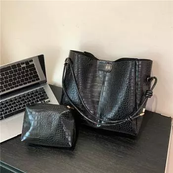 Сумка для матери и ребенка Commuter, вместительная, 2024, новая сумка через плечо в иностранном стиле с крокодиловым узором, универсальная, простая сумка через плечо чёрный