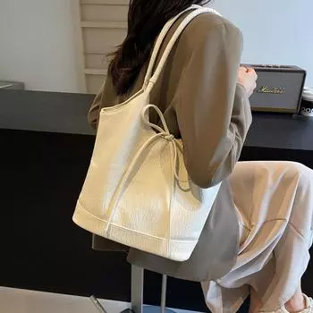 Сумка для поездок на работу в большом объеме, женская, новая 2024 года, универсальная сумка через плечо в иностранном стиле, высококачественная переносная сумка-тоут белый