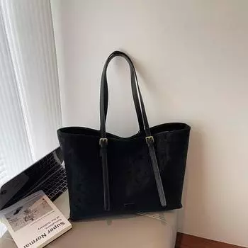 Сумка для поездок на работу женская новая летняя популярная модная универсальная наплечная сумка большой вместимости сумка-тоут чёрный