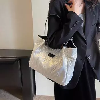 Сумка для пуховика на осень 2024 года, большая вместимость, новый модный дизайн, повседневная сумка через плечо для поездок на работу, портативная женская сумка чёрный