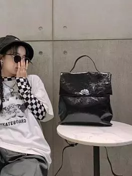 Сумка для женщин, новый простой рюкзак большой емкости, повседневный рюкзак, сумка из коровьей кожи, сумка через плечо для женщин 30x10x30cm чёрный