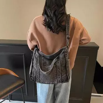 Сумка из денима. Сумка на одно плечо. Повседневная и универсальная сумка-тоут большой вместимости. светло-синий