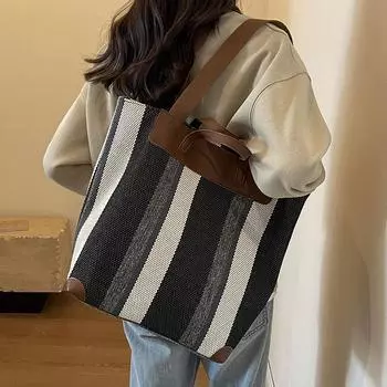 Сумка из холста, женская сумка-тоут, большой вместимости, осень-зима 2024, новая универсальная контрастная цветовая текстура, сумка на одно плечо для поездок на работу чёрный