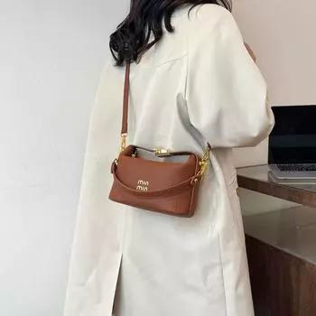 Сумка из мягкой кожи премиум-класса, осень-зима, новая, простая, через плечо, легкая, роскошная, маленькая, квадратная, с магнитной застежкой