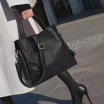 Сумка из натуральной кожи Qiandian 2024 для женщин среднего возраста - маленькая сумка через плечо и через плечо