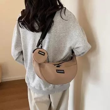 Сумка из нейлоновой ткани женская 2024 года новая высококачественная текстура нишевая летняя сумка-мессенджер через плечо знаменитость популярная сумка для пельменей в Интернете чёрный