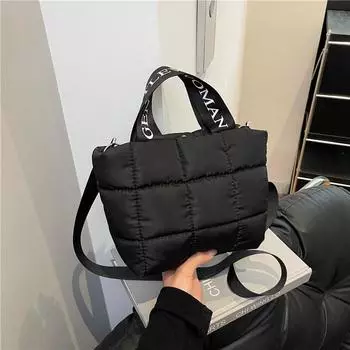 Сумка из нейлоновой ткани женская большая вместимость 2025 новая летняя универсальная сумка-мессенджер премиум-класса сенс портативная сумка-ведро чёрный