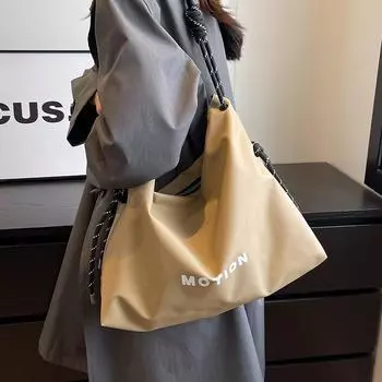 Сумка из нейлоновой ткани, женская, большой вместимости, новинка 2024 года, универсальная сумка через плечо, высококачественная сумка для поездок на работу чёрный