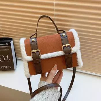 Сумка из плюшевой фактурной ткани 2024 года, новая универсальная сумка через плечо, темпераментная модная маленькая квадратная сумка чёрный