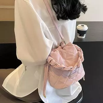 Сумка Корейская высококачественная универсальная сумка-ведро весна-лето 2024 новый нишевый дизайн сумка-мессенджер женская сумка чёрный