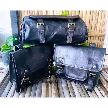 Сумка-мессенджер из козьей кожи, черная, мотоциклетная, ручная работа. ( Бесплатная подарочная сумка для инструментов черного цвета размером 9 x 5 x 4 дюйма ) 11 x 9 x 3 in чёрный