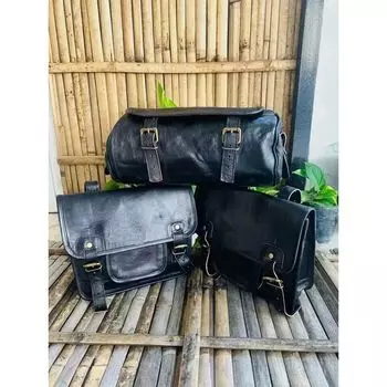 Сумка-мессенджер из козьей кожи, черная, мотоциклетная, ручная работа. ( Бесплатная подарочная сумка для инструментов черного цвета размером 9 x 5 x 4 дюйма ) 11 x 9 x 3 in чёрный