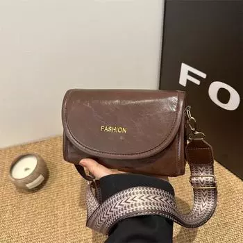 Сумка-мессенджер Niche Design на одно плечо, новинка 2024 года, ранняя весенняя сумка, женская универсальная, с широким плечевым ремнем, модная, маленькая квадратная сумка чёрный