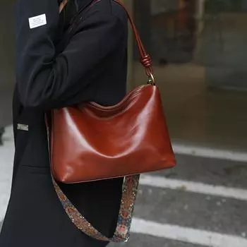 Сумка-мессенджер премиум-класса из натуральной кожи растительного дубления с одной подмышкой, большая вместимость, для женщин чёрный