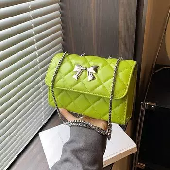 Сумка-мессенджер с ромбовидной цепочкой, женская сумка-мессенджер 2024 года, новинка лета этого года, популярная однотонная сумка через плечо с бантом, маленькая квадратная сумка чёрный