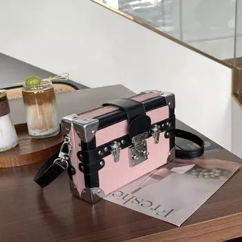 Сумка-мессенджер Trendy Box: Стильный дизайн высокого класса для мужчин и женщин белый