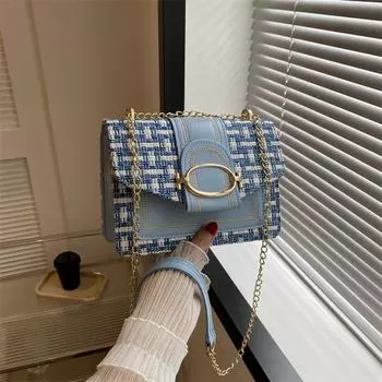 Сумка-мессенджер в стиле ретро с цепочкой 2024 года, новая летняя сумка для женщин, нишевая трендовая сумка через плечо, модная и простая маленькая квадратная сумка чёрный