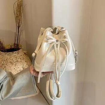 Сумка Niche Design 2024 года, новый универсальный рюкзак, женская сумка-мессенджер, модная в этом году популярная сумка-ведро чёрный