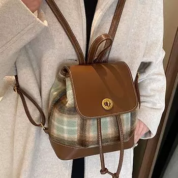 Сумка Niche design 2024 новый рюкзак женская портативная сумка-ведро повседневный универсальный рюкзак высокого качества для выхода в свет чёрный